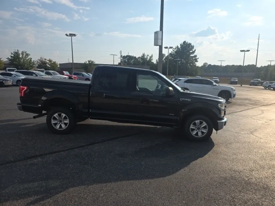2015 Ford F-150 XLT photo 1