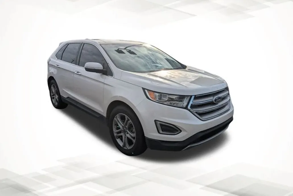 2017 Ford Edge Titanium photo 1