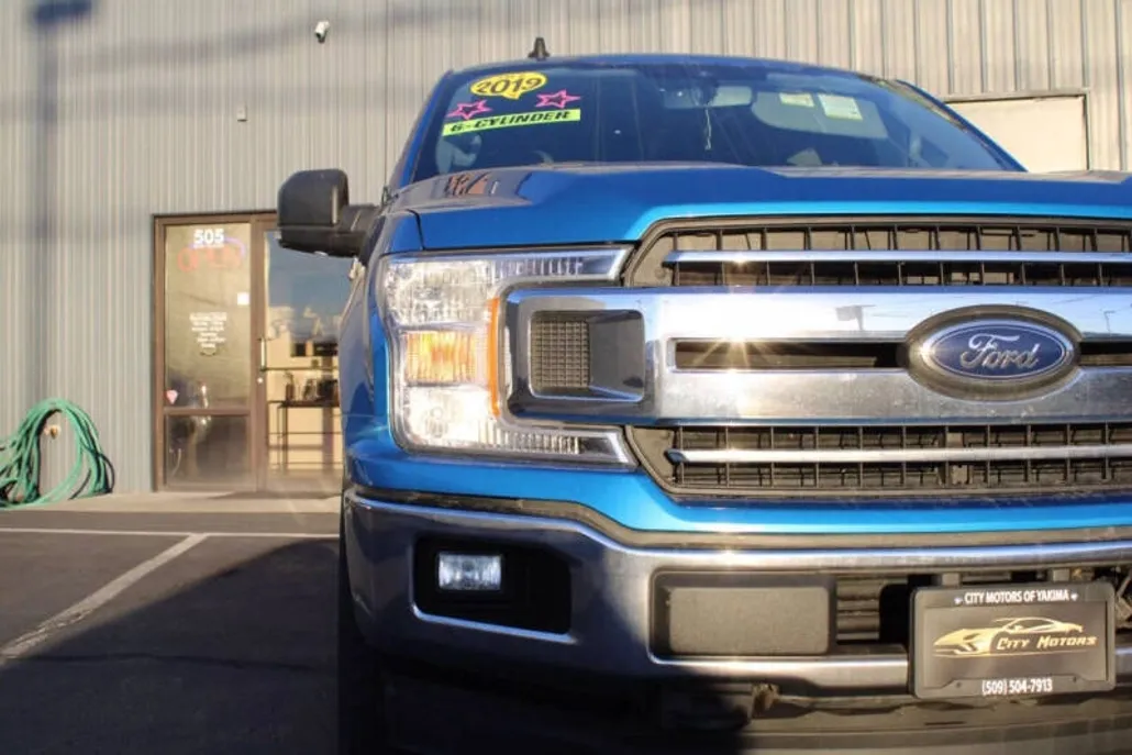 2019 Ford F-150 XLT photo 1