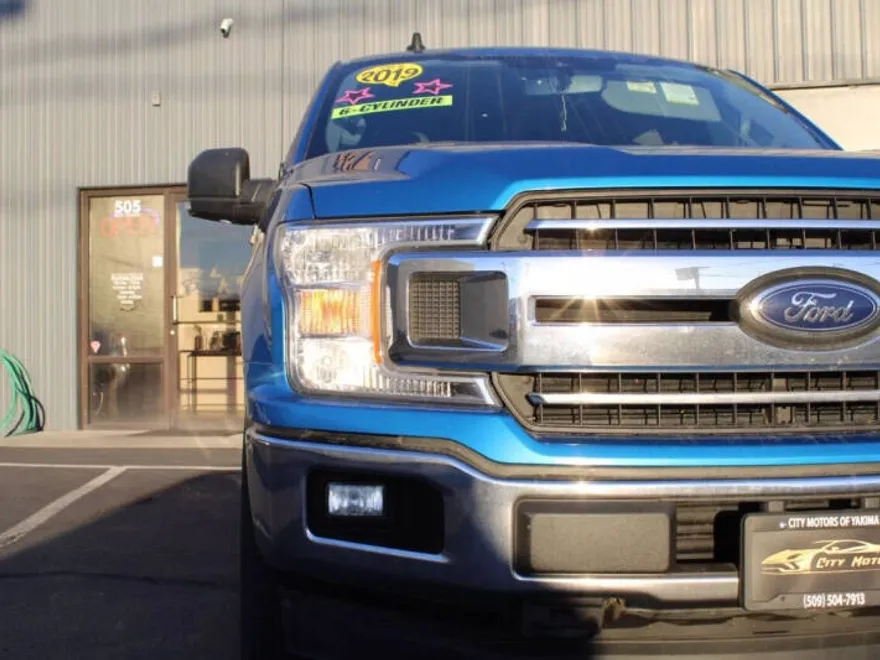2019 Ford F-150 XLT photo 1