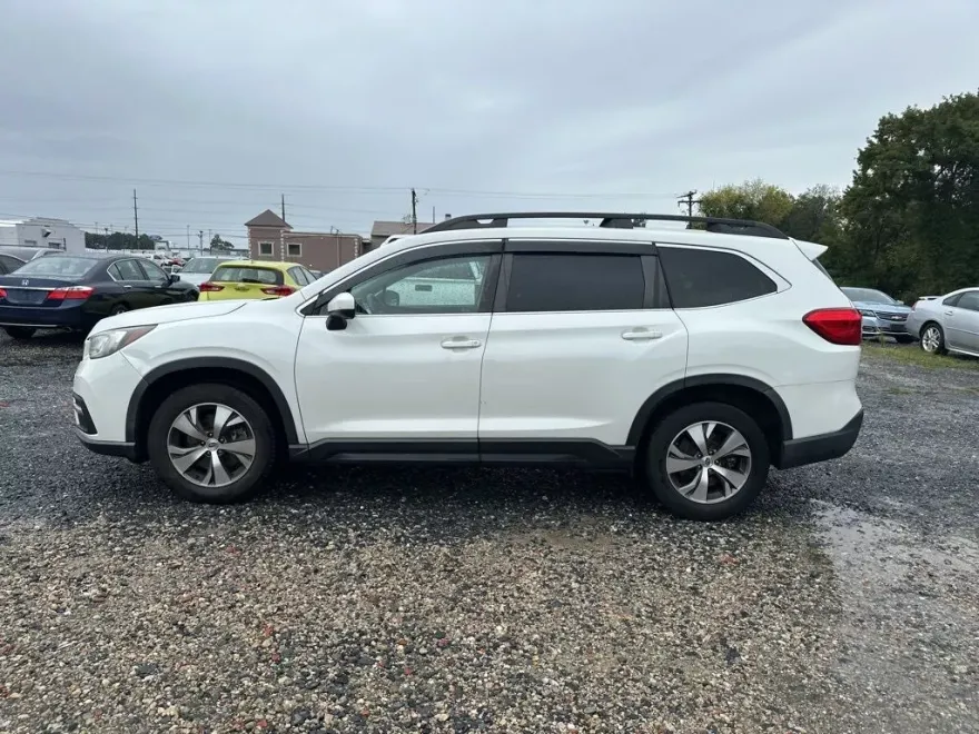 2019 Subaru Ascent Premium photo 1