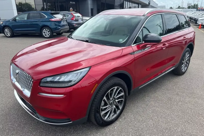 2022 Lincoln Corsair Standard photo 1