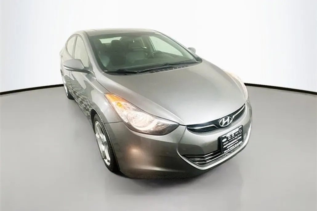 2013 Hyundai Elantra Limited photo 1
