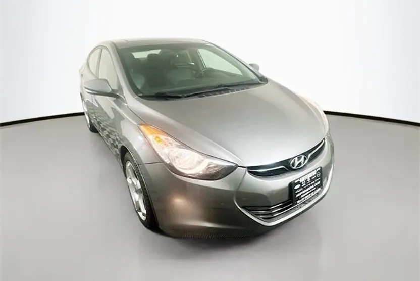 2013 Hyundai Elantra Limited photo 1