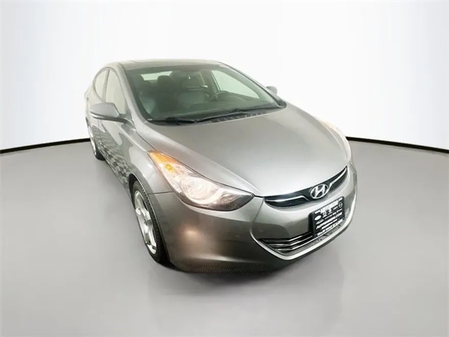2013 Hyundai Elantra Limited photo 1