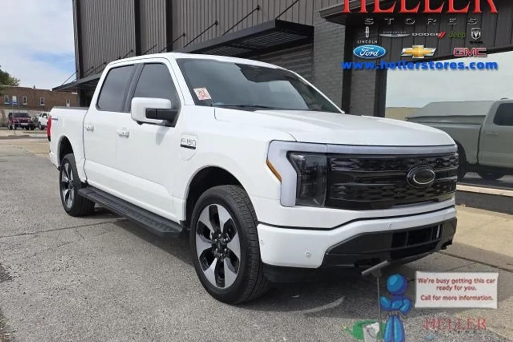 2022 Ford F-150 Lightning Platinum photo 1