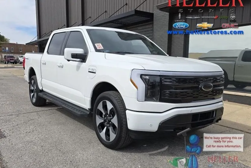 2022 Ford F-150 Lightning Platinum photo 1