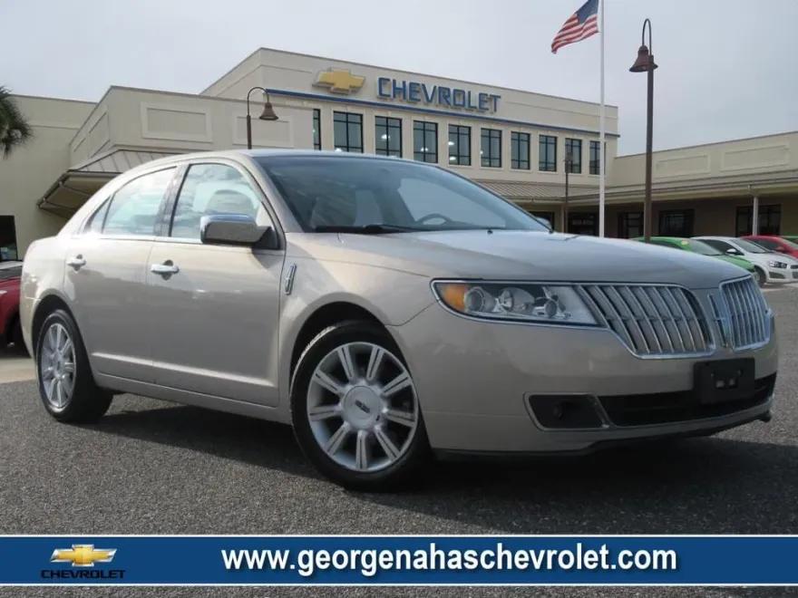2010 Lincoln MKZ Base photo 1