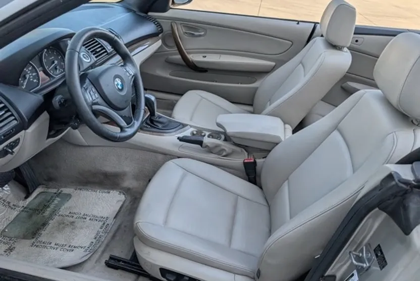 2010 Bmw 128i 1-Series photo 1