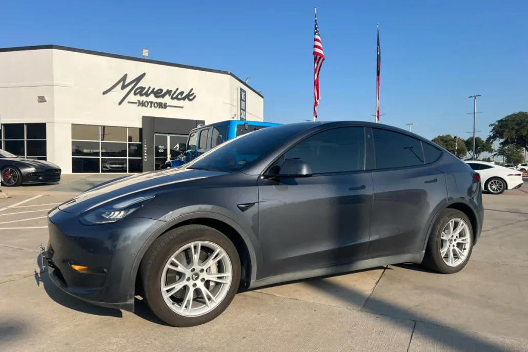 2021 Tesla Model Y Long Range photo 1