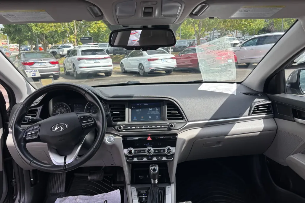 2020 Hyundai Elantra Value Edition photo 1