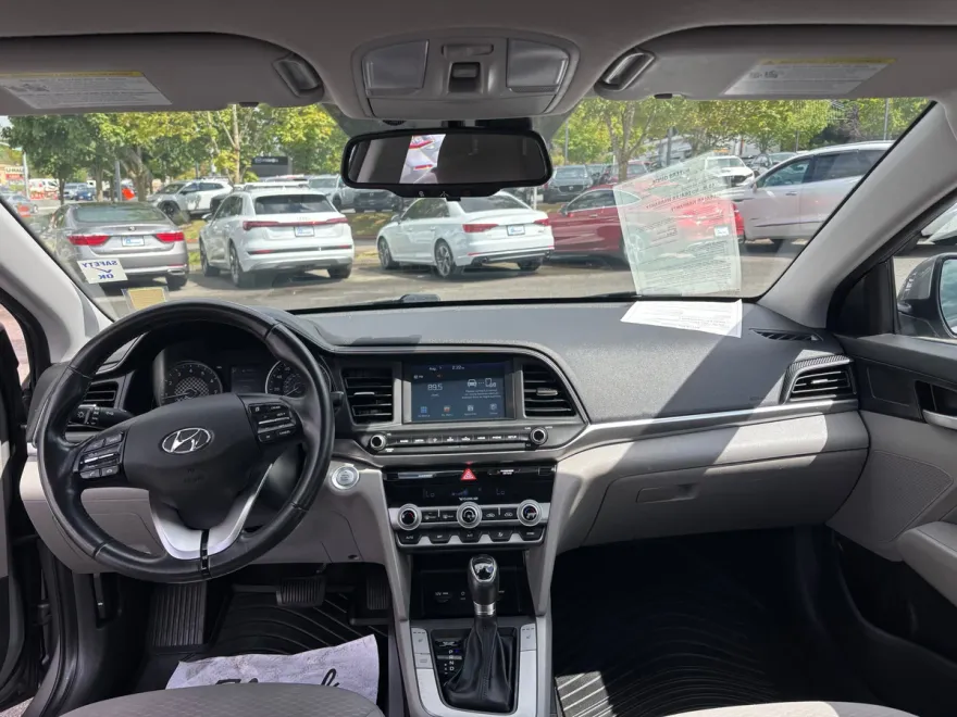 2020 Hyundai Elantra Value Edition photo 1