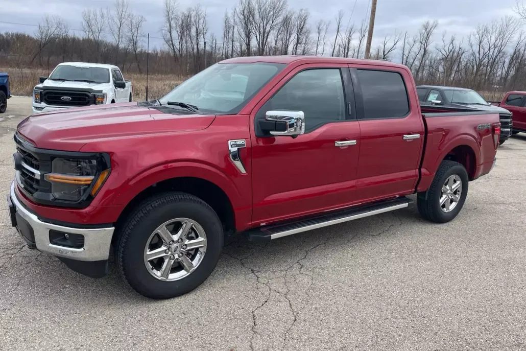 2024 Ford F-150 XLT photo 1