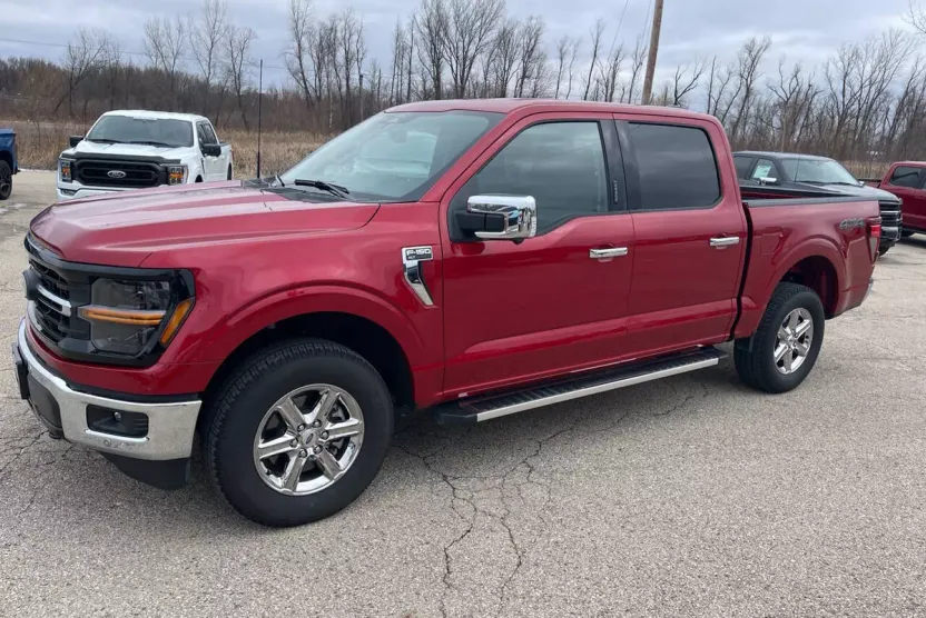 2024 Ford F-150 XLT photo 1