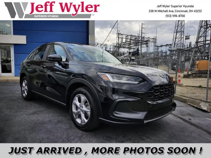 2023 Honda HR-V LX photo 1