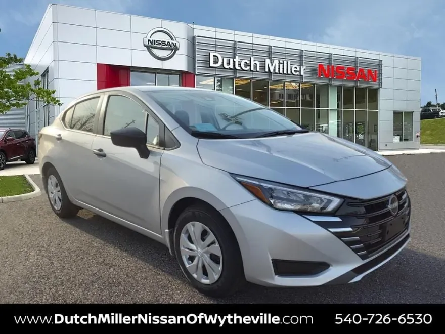 2025 Nissan Versa S photo 1