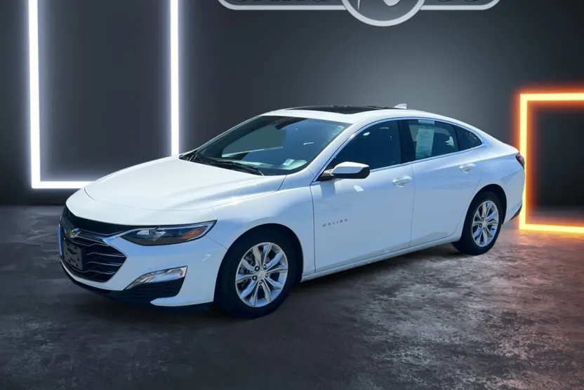 2022 Chevrolet Malibu 1LT photo 1