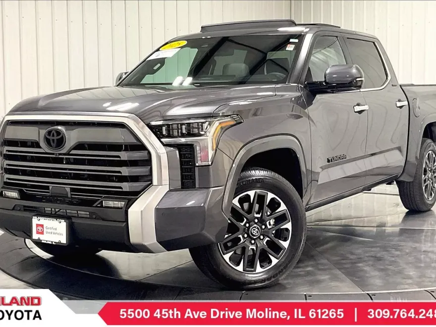 2025 Toyota Tundra Limited CrewMax photo 1
