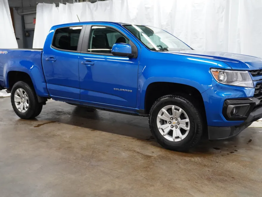 2022 Chevrolet Colorado LT photo 1
