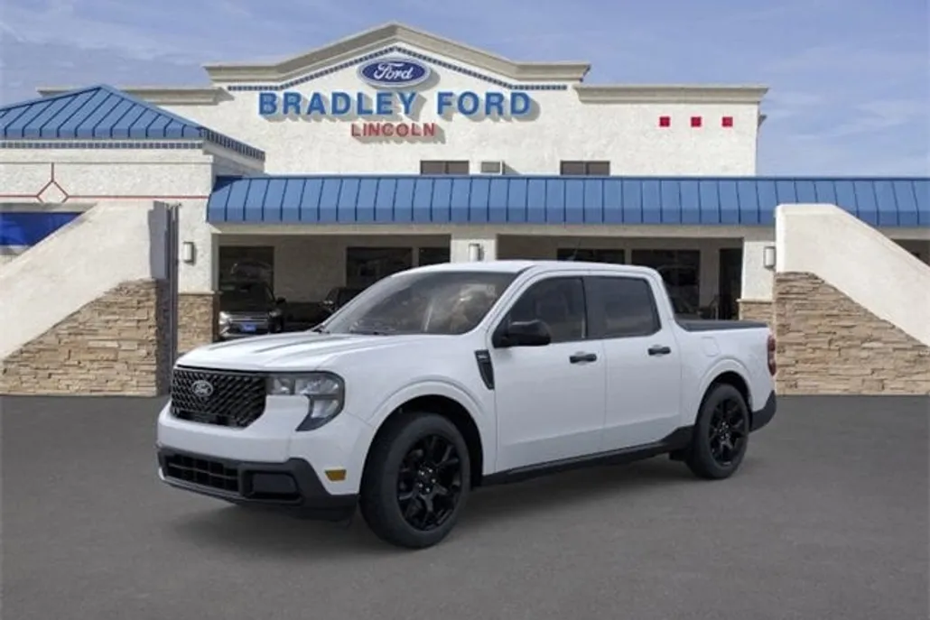 2025 Ford Maverick XLT photo 1