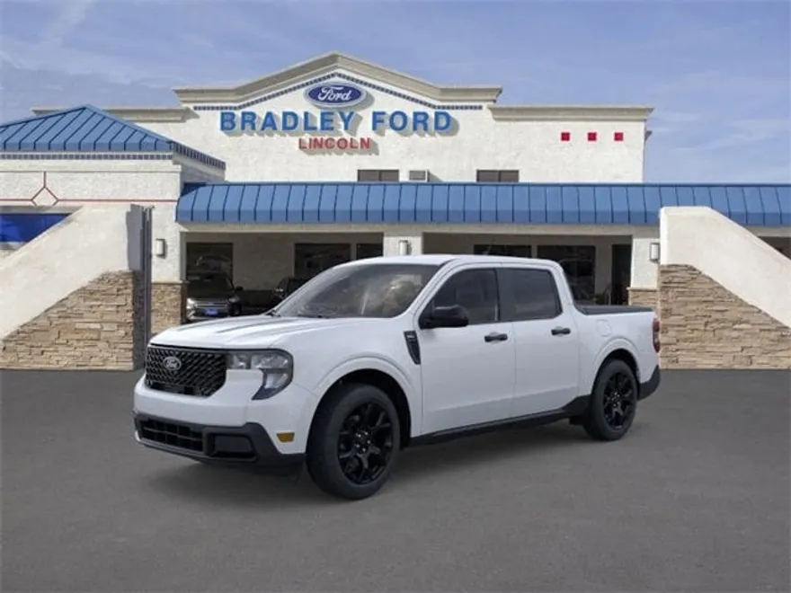 2025 Ford Maverick XLT photo 1