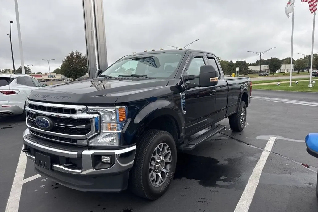 2020 Ford F-350 Lariat photo 1