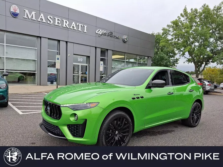 2023 Maserati Levante Modena S photo 1