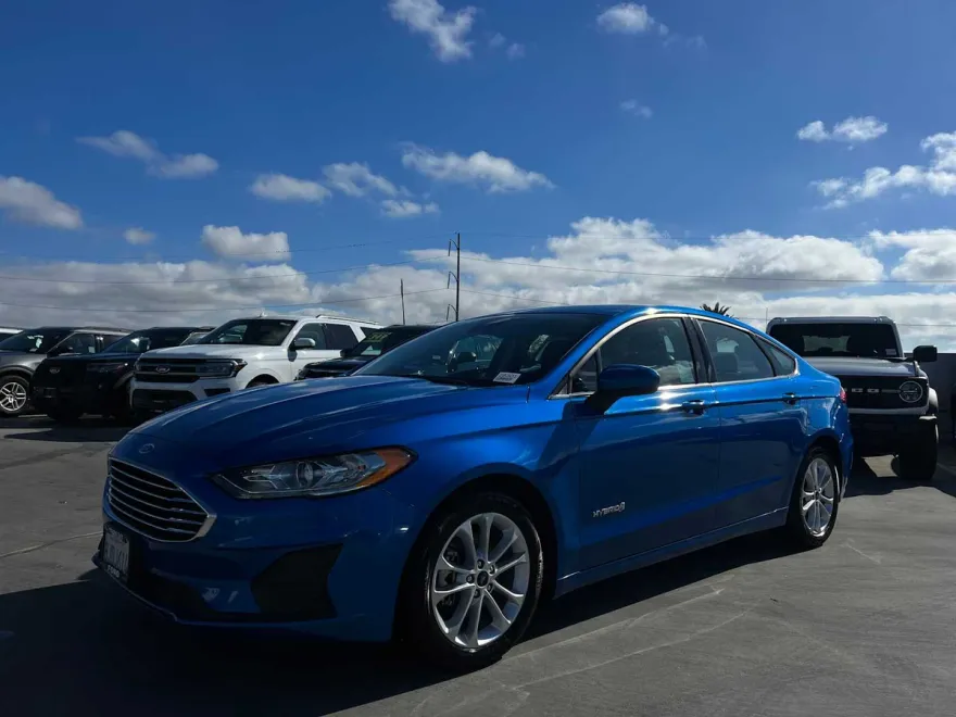 2019 Ford Fusion Hybrid SE photo 1