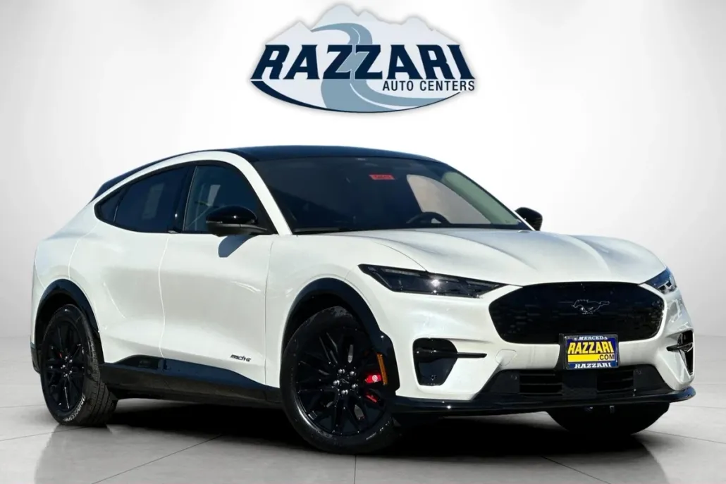 2025 Ford Mustang Mach-E Premium photo 1
