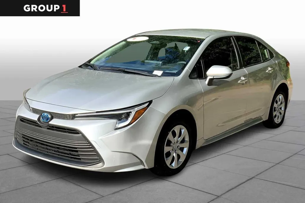 2025 Toyota Corolla Hybrid LE photo 1