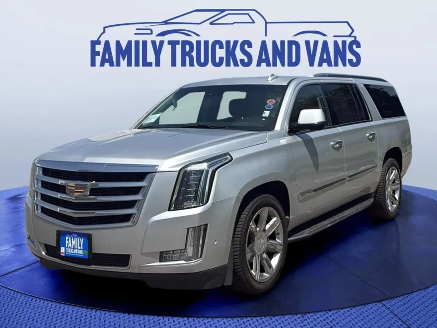 2017 Cadillac Escalade ESV Luxury photo 1
