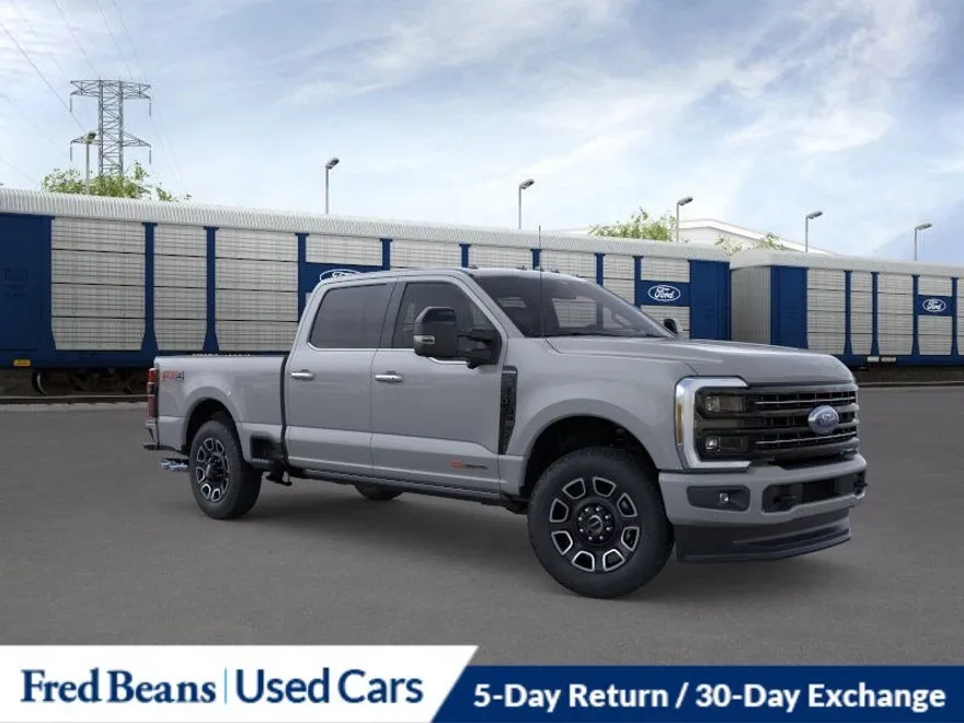 2025 Ford F-250 Platinum photo 1