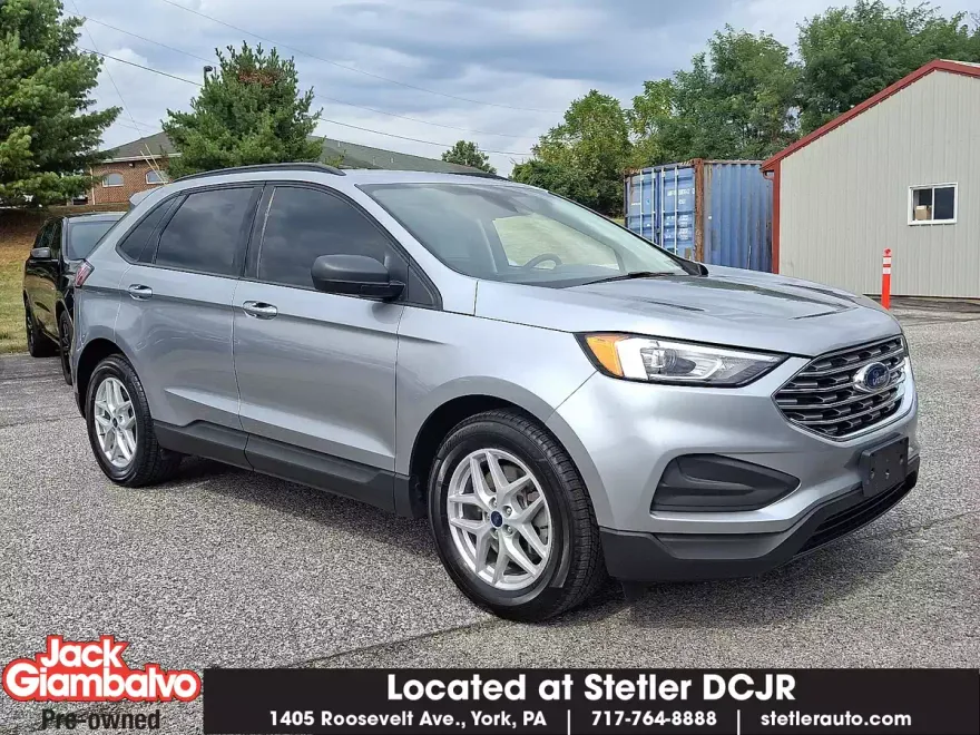 2021 Ford Edge SE photo 1