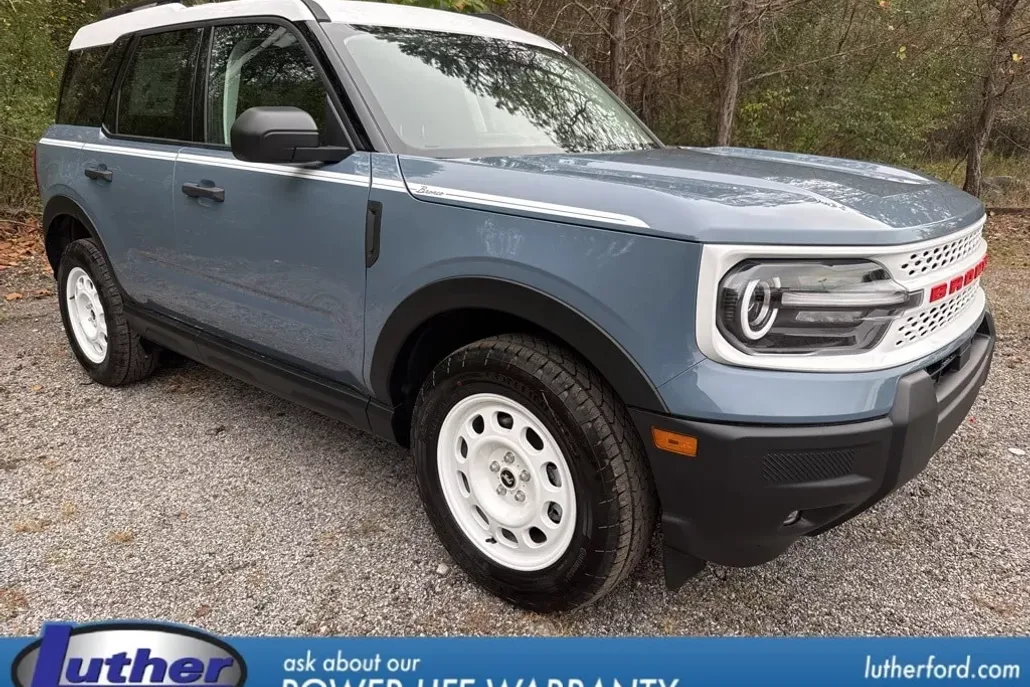 2025 Ford Bronco Sport Heritage photo 1