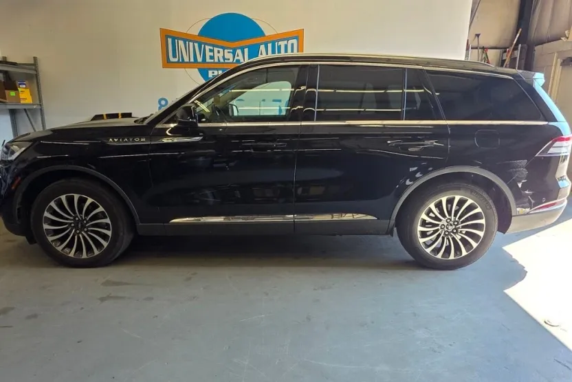 2022 Lincoln Aviator Reserve photo 1