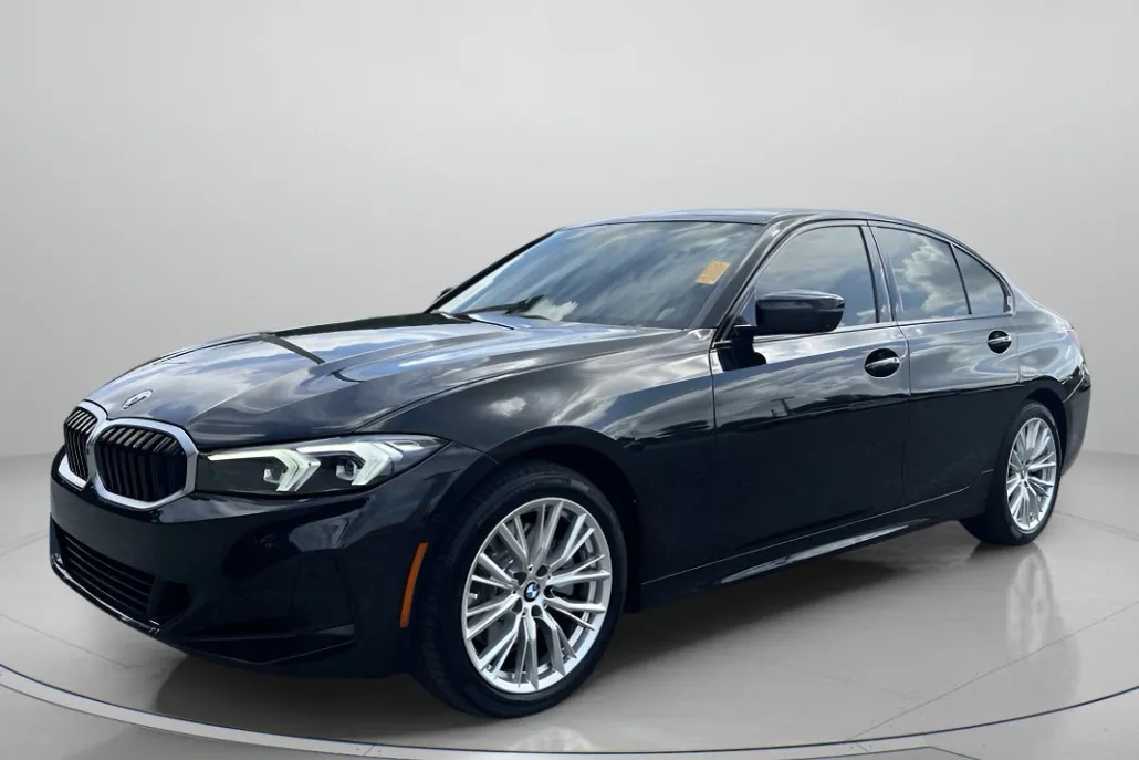 2023 Bmw 330i photo 1
