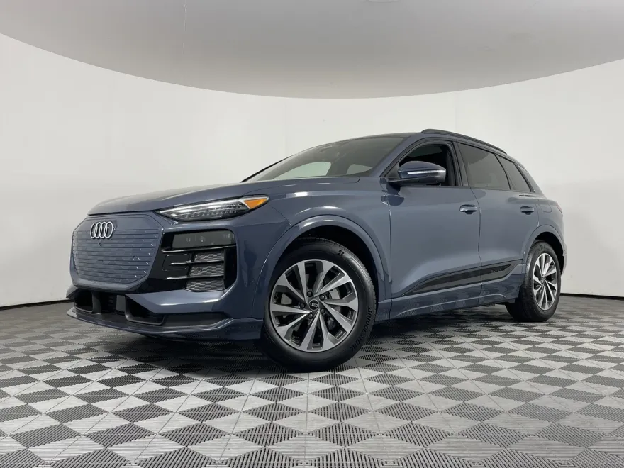 2025 Audi Q6 E-tron Prestige photo 1