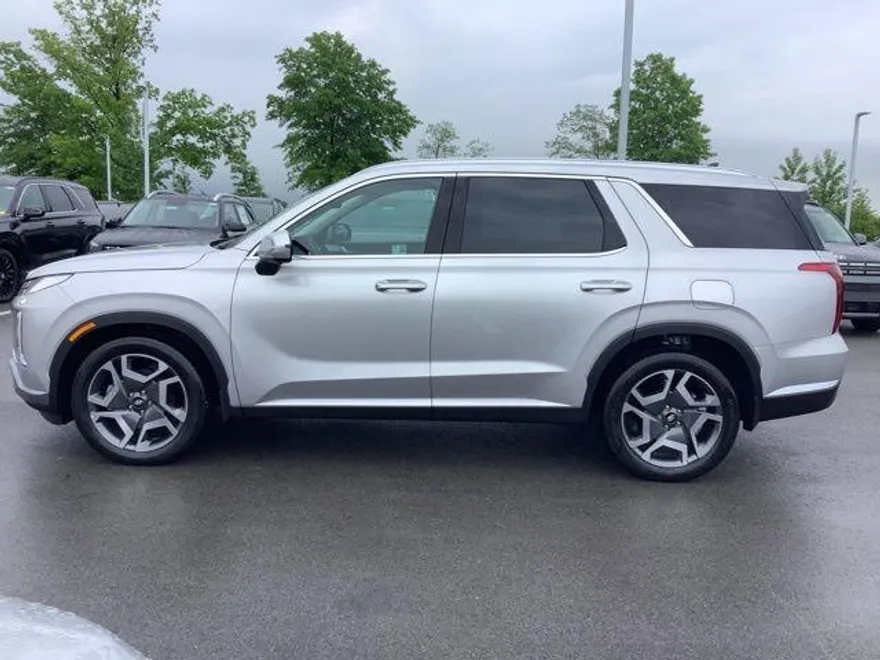 2025 Hyundai Palisade SEL photo 1