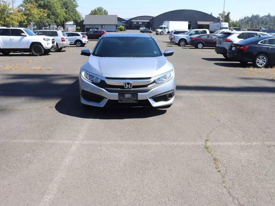 2018 Honda Civic EX photo 1