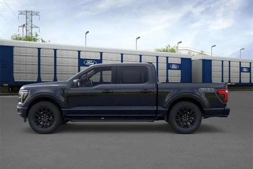 2025 Ford F-150 Lariat photo 1