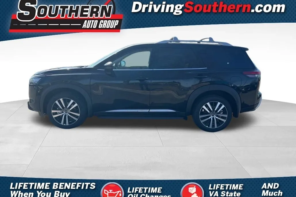 2025 Nissan Pathfinder Platinum photo 1