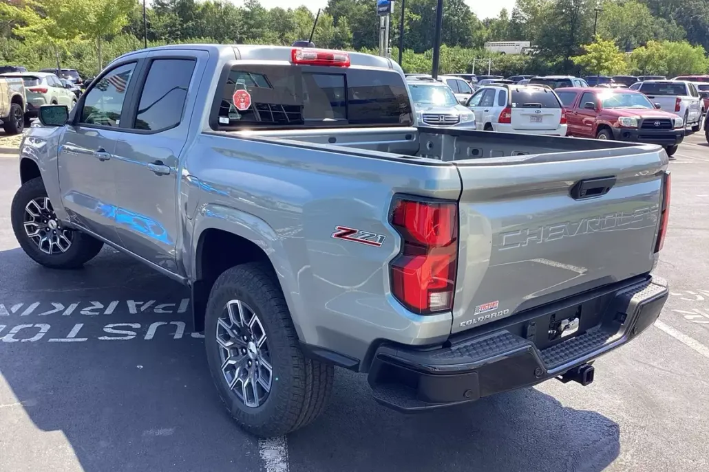 2026 Chevrolet Colorado Z71 photo 1