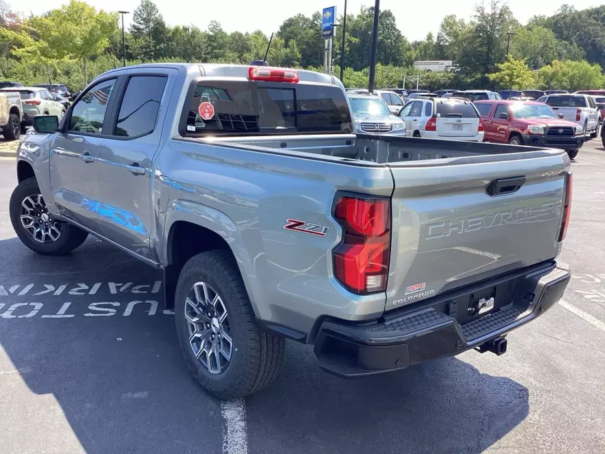 2026 Chevrolet Colorado Z71 photo 1