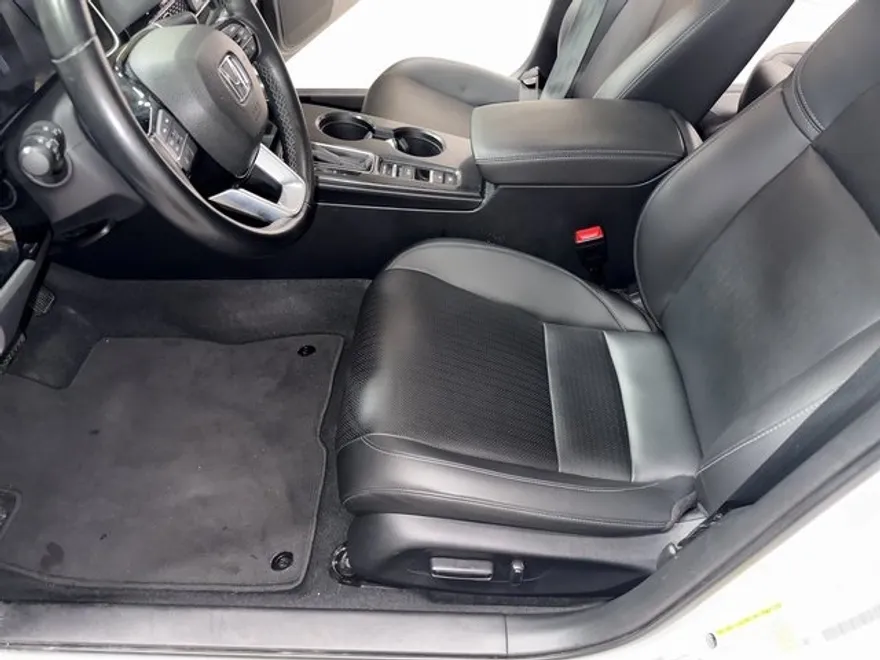 2024 Honda Civic Touring photo 1