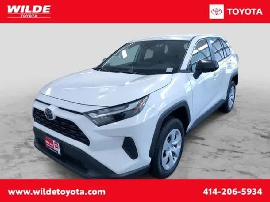 2024 Toyota RAV4 LE photo 1