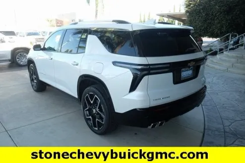 2025 Chevrolet Traverse High Country photo 2