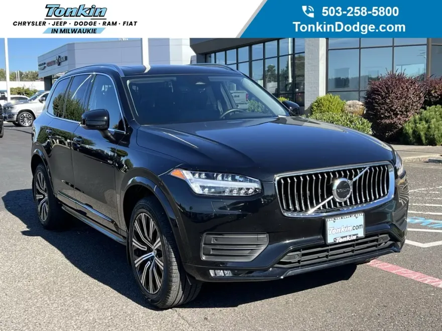 2023 Volvo XC90 B5 Core photo 1