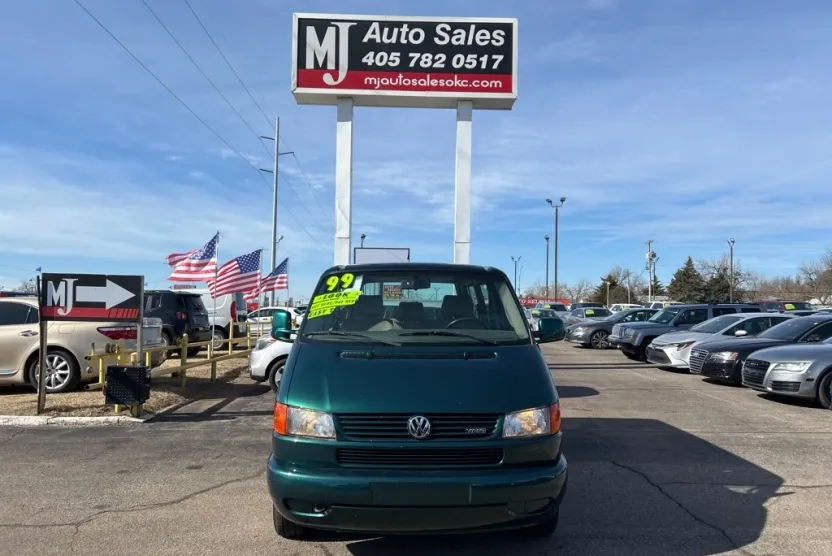 1999 Volkswagen EuroVan GLS photo 1