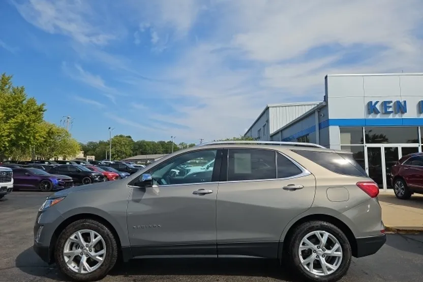 2018 Chevrolet Equinox Premier photo 1