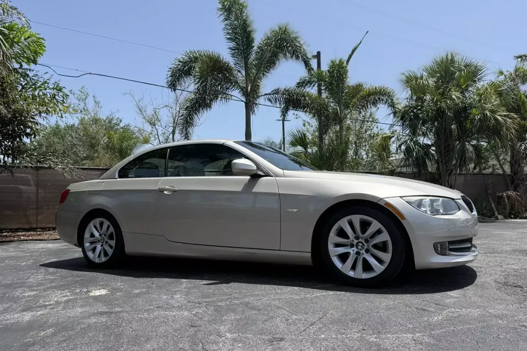 2012 Bmw 328i 3-series photo 1